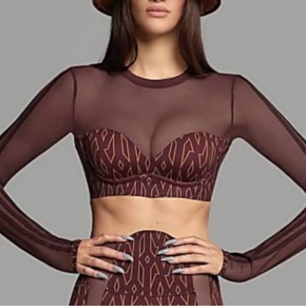 🔵ADIDAS X IVY PARK “NWOT” Sheer Long Sleeve Maroon Crop Top
